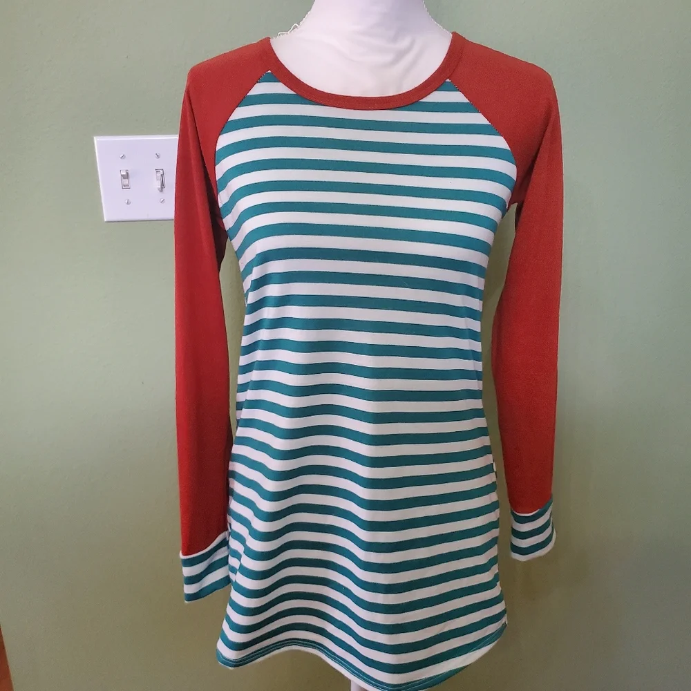 Twenty Second long sleeve tshirt. Small - Picture 1 of 5